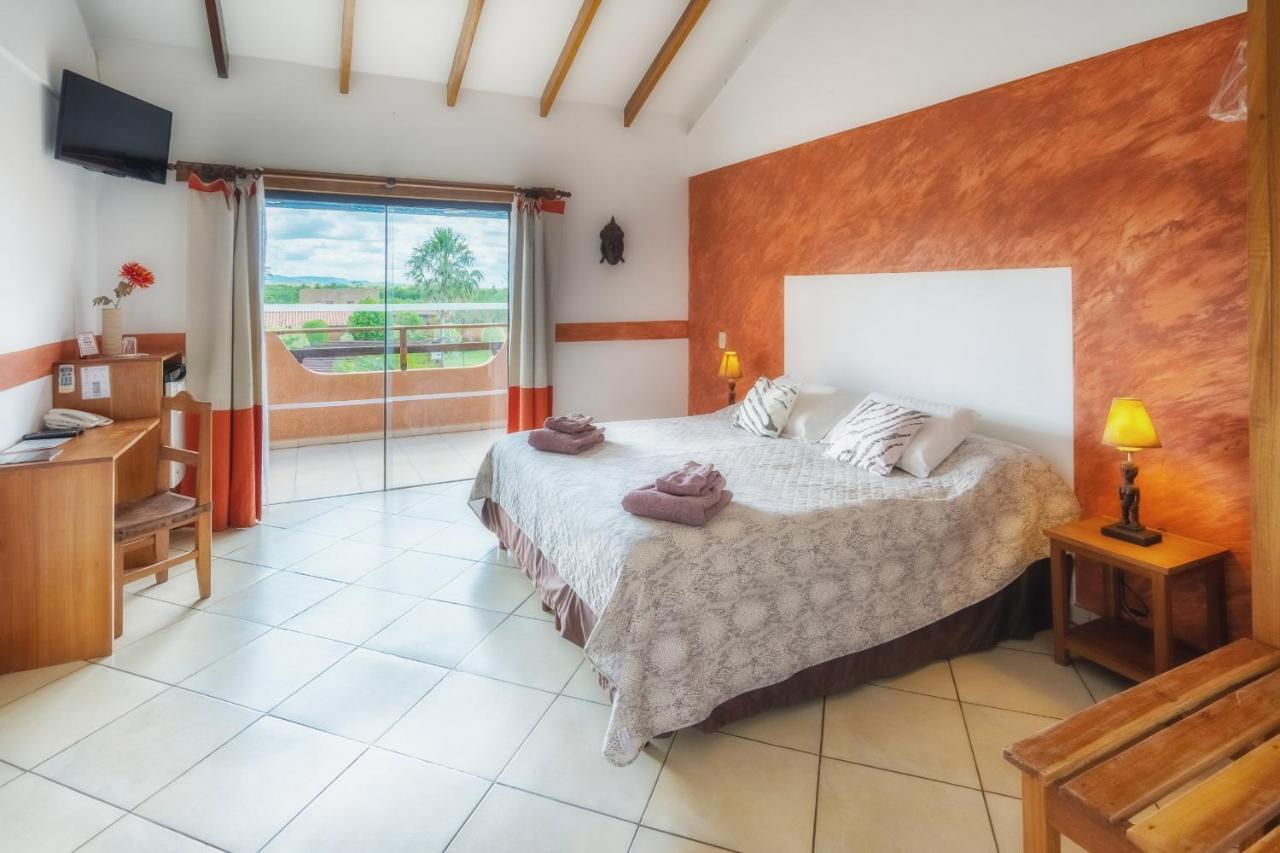 Hotel La Villa Chiquitana Сан-Хосе-де-Чикитос Экстерьер фото
